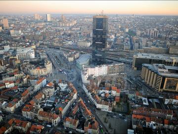 Het Baraplein in maart 2012, gezien vanuit de lucht