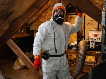 Asbest verwijderen is werk van specialisten en dat heeft een prijskaartje lg