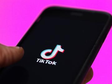 De Social Media-app Tiktok op smartphone