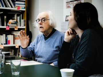 René Schoonbrodt, oprichter van vzw Arau, en de huidige directrice, Marion Alecian