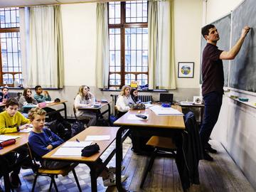 1852 MEER BRUZZ scholen