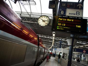 De hogesnelheidstrein Thalys in het station Brussel-Zuid, met bestemming Parijs.