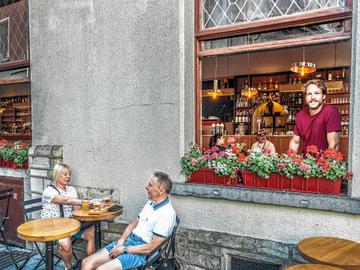 1857 Eat and drink manneken pis