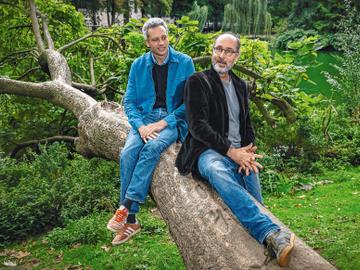 We are Nature Søren Stecher-Rasmussen (vooraan) en Jean-Baptiste Godinot ijveren voor een bouwmoratorium