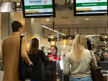 Boarding voor een vlucht van Brussels Airlines op Brussels Airport Economy Class