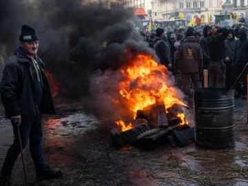 1 februari 2024: boerenprotest op het Luxemburgplein tegen de overdreven Europese regelgeving inzake landbouw.