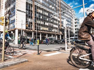 1889 BRUSSEL KIEST Verkeer fietspaden Kunst wet 5