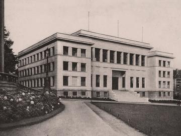 BRZ 20250430 1933 BIG CITY Institut dentaire George Eastman