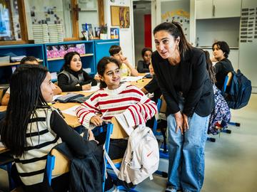 BRZ 20251001 1950 Hang-out Aya met Zuhal Demir