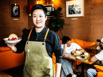 BRZ 20251001 1950 EAT AND DRINK Silk