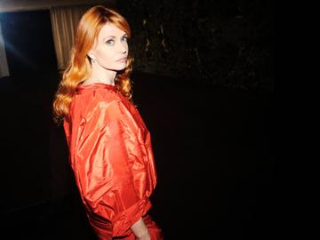 BRZ 20260204 Axelle Red3