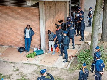 Arrestatie 2 Maximiliaan BRUZZ ACTUA 1581