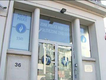 De politiezone Zuid werkt nauw samen met netheidsdiensten om het historisch centrum van Anderlecht opnieuw leefbaarder te maken.