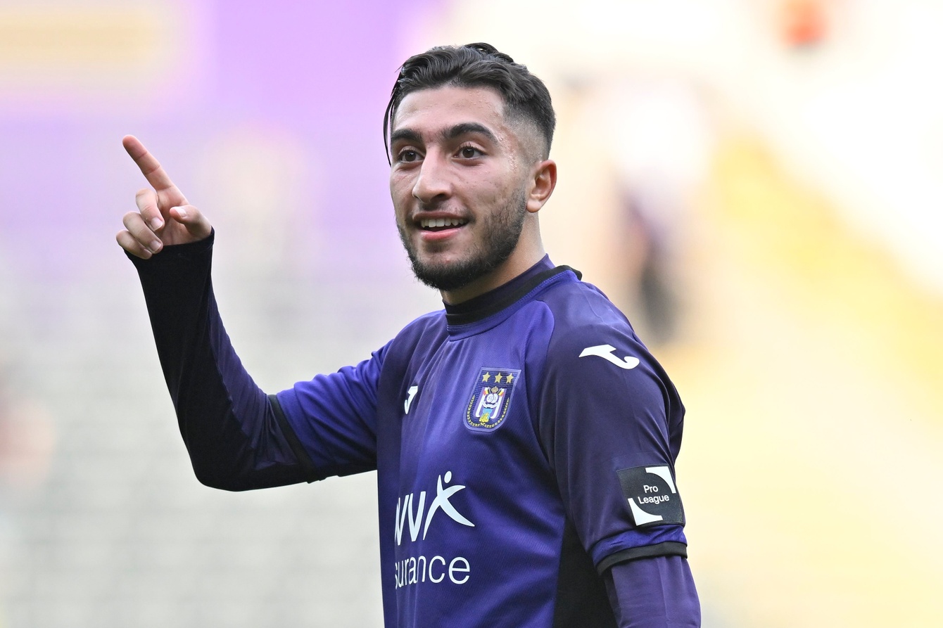 Anouar Ait El Hadj verlaat Anderlecht voor Racing Genk BRUZZ
