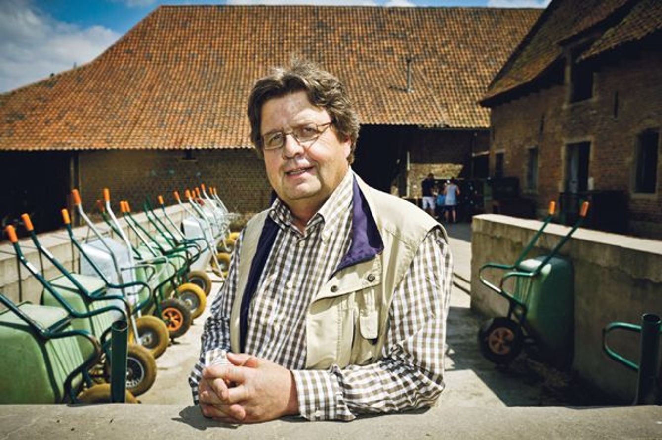 Jan Béghin over Neerhof 'Boerderij moet boerderij blijven' BRUZZ