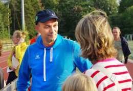 Chris Van San, 30 jaar trainer bij de Brusselse Atletiekvereniging (BAV)