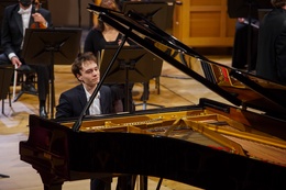 De Fransman Jonathan Fournel is de eerste laureaat van de twintigste editie van de Koningin Elisabethwedstrijd voor piano en wint het concours. 