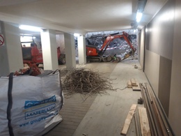 De aanleg van de tunnel onder de sporen van het station van Schaarbeek richtring kanaal voor een snellere en veiligere verbinding met het winkelcentrum Docks Bruksel