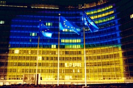 berlaymont europese commissie oekraïne blauw geel.jpg