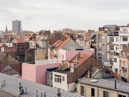Roze gebouw Gray- en Kerckxstraat in Elsene
