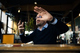 Pascal Smet (one.brussels/Vooruit); staatssecretaris van het Brussels Hoofdstedelijk Gewest, belast met Stedenbouw en Erfgoed, Europese en Internationale Betrekkingen, Buitenlandse Handel en Brandbestrijding en Dringende Medische Hulp