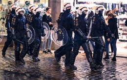 20180108 Oproerpolitie rellen Brussel Centrum 2 1380 971px