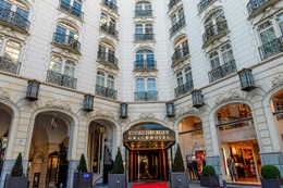 Steigenberger Grand Hotel Stefaniaplein Place Stéphanie toerisme