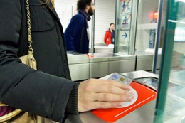 check-out  premetrostation Albert MIVB metropoortjes MOBIB