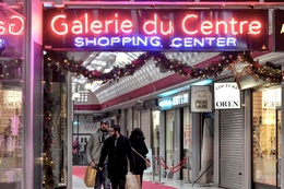 Galerie du centre nagelverzorging shopping center winkelgalerij nail beauty