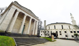 Het Paviljoen van de menselijke driften (voorgrond) en de Grote Moskee van Brussel Islamitische wereldliga Islamitisch en cultureel centrum van België 3