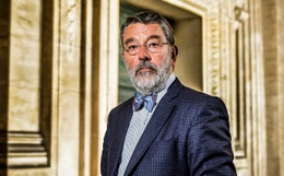 Luc Hennart, voorzitter van de Rechtbank van Brussel, in het justitiepaleis