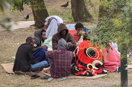20180814 transmigranten asielzoekers Maximiliaanpark migratie vluchtelingen dakloos daklozen