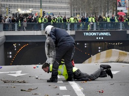 8 december 2018: manifestatie van gele hesjes in Brussel aan de Troontunnel