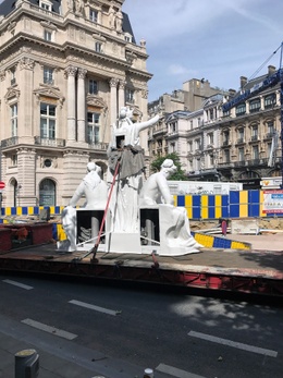 Big City Standbeeld BRUZZ ACTUA 1651