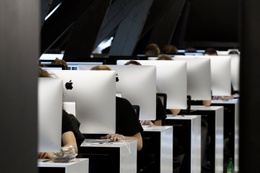 25 mei 2018: inhuldiging van codeerschool 19 in Ukkel. Deze school leidt jongeren van 18 tot en met 30 jaar gratis op in digitale beroepen