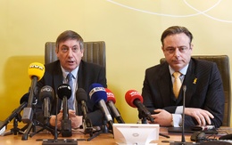 N-VA-persconferentie met Bart De Wever en Jan Jambon