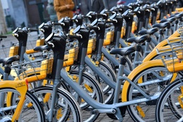 oorstelling van eVillo, de elektrische deelfiets van JC Decaux, op 29 november 2019
