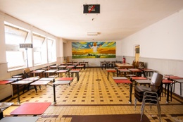De vzw Rafaël vertimmert de oude Sint-Annakliniek tot een solidair dorp met 51 woningen, een crèche, voedselbank, sociaal restaurant en kapel