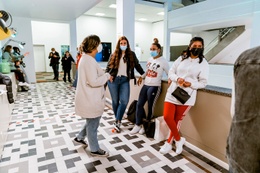De hackathon van de vzw Nakama. De Brusselse influencers Mr Boris Becker, Fukay 1070, Bilou en Adnane gingen jongeren in debat over de communicatie rond corona