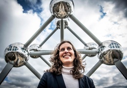 1747 Atomium Julie Almau Gonzalez 1