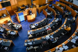 De eerste bijeenkomst van de burgercommissie over 5G in het Brussels parlement op 29 april 2021