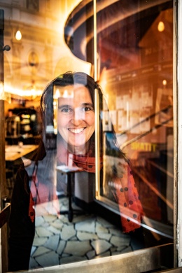 1764 Cinema Galeries Isabel Biver