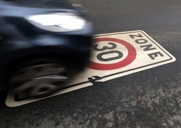 In het Brussels gewest geldt een algemene Zone 30 voor het autoverkeer