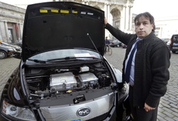 15 oktober 2014: voorstelling van de eerste elektrische taxi's in Brussel