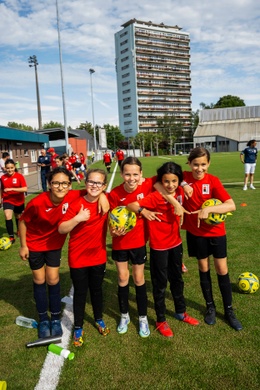 1802 Girls Soccer RWDM 33