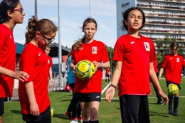 1802 Girls Soccer RWDM35