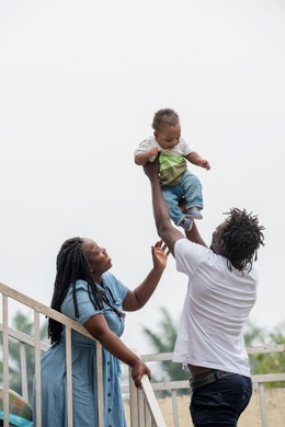 SELECT MRT23 Michael Disanka, Christiana Tabaro et leur bebe a Kinshasa, mercredi