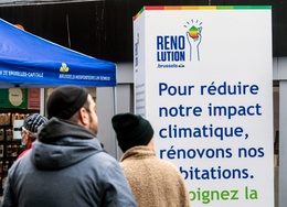 Een informatiestand in de Nieuwstraat in februari 2022, als promotie van het programma Renolution, waarbij het Brussels Gewest premies geeft voor zoawel renovatie- als energiebesparingswerkzaamheden