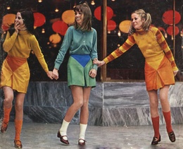 1559 mini skirt 1967