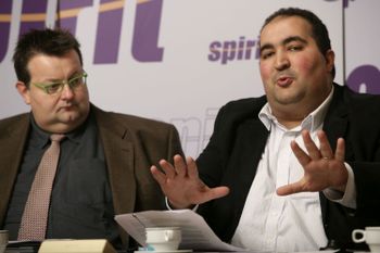 10 januari 2005: persconferentie van Spirit over de verkiezingen van de Moslimraad met voorzitter Geert Lambert en Fouad Ahidar.